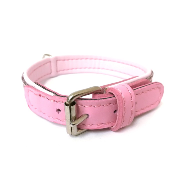 Une lecture attentive Cordelia La technologie collier cuir rose 